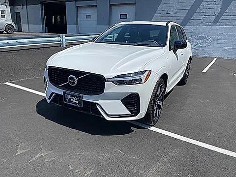 used 2022 Volvo XC60 Recharge Plug-In Hybrid car, priced at $40,995