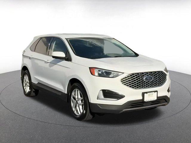 used 2024 Ford Edge car, priced at $22,578