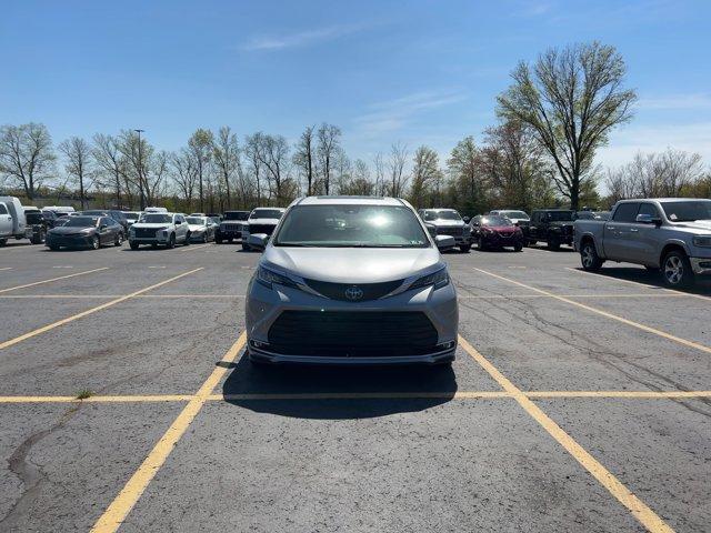 used 2022 Toyota Sienna car, priced at $36,125