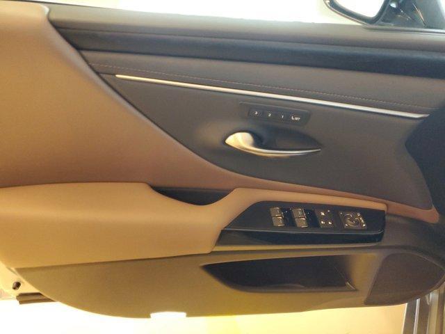 new 2025 Lexus ES 350 car, priced at $47,078