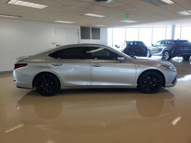 used 2022 Lexus ES 350 car, priced at $32,900