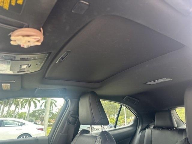 used 2019 Lexus UX 250h car