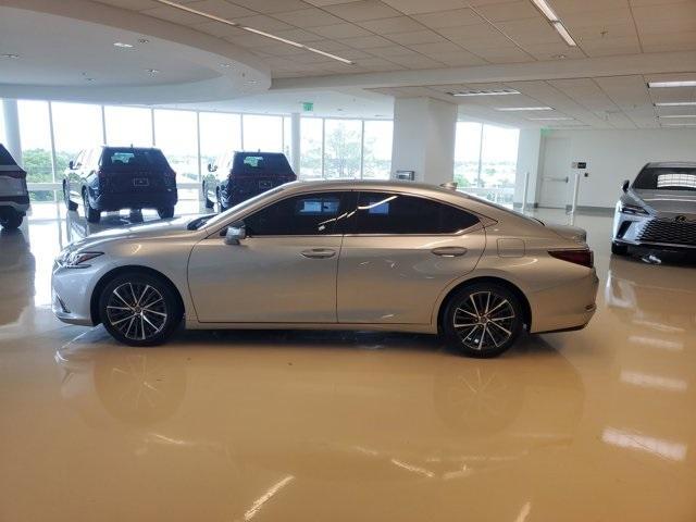 used 2023 Lexus ES 350 car, priced at $35,991