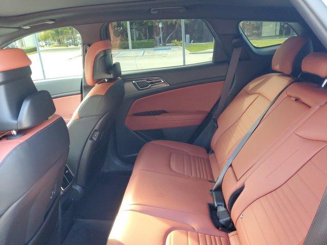 used 2025 Kia Sportage Hybrid car, priced at $33,900