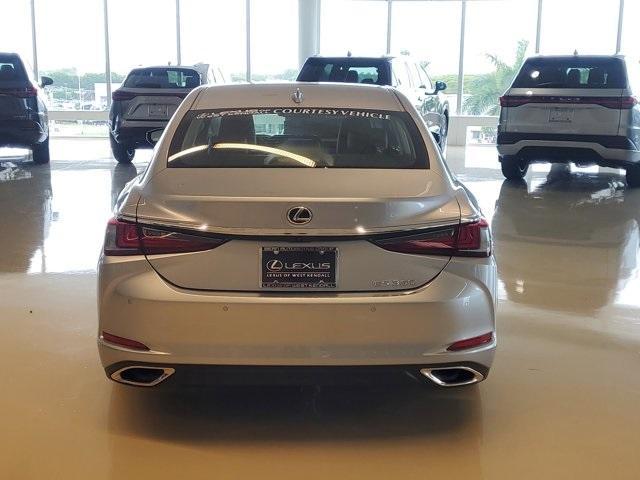 used 2025 Lexus ES 350 car, priced at $40,900