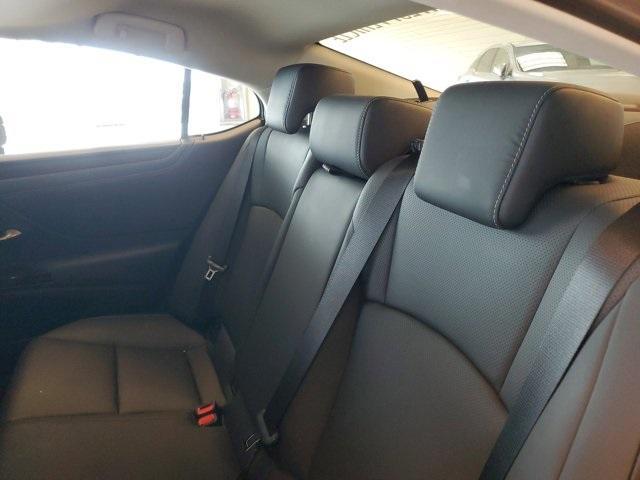used 2025 Lexus ES 350 car, priced at $40,900