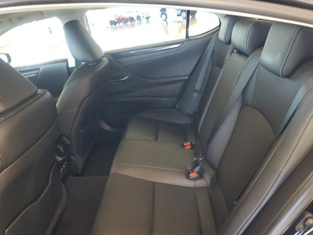 used 2021 Lexus ES 350 car, priced at $34,831