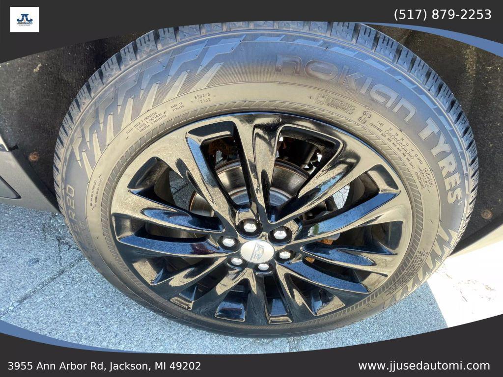 used 2018 Cadillac XT5 car, priced at $19,990