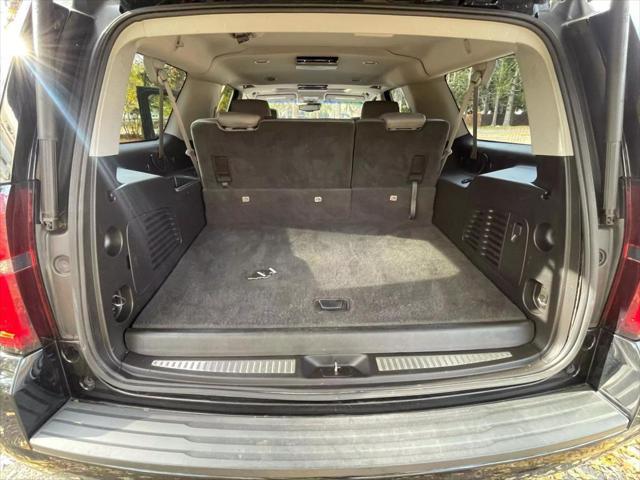 used 2015 Chevrolet Suburban car, priced at $20,900