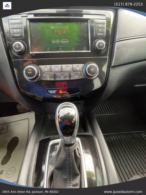 used 2020 Nissan Rogue car, priced at $17,290