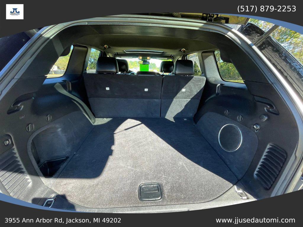 used 2015 Jeep Grand Cherokee car, priced at $13,990
