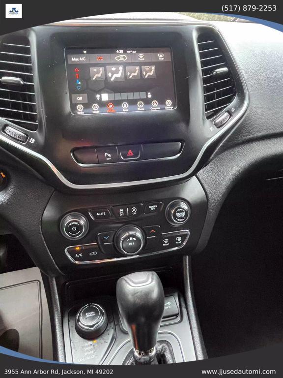 used 2020 Jeep Cherokee car, priced at $17,990