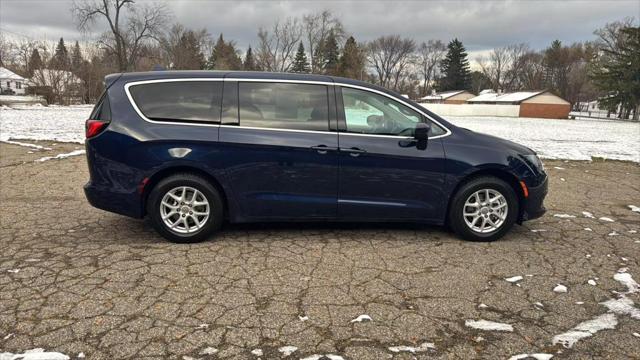 used 2017 Chrysler Pacifica car, priced at $9,900