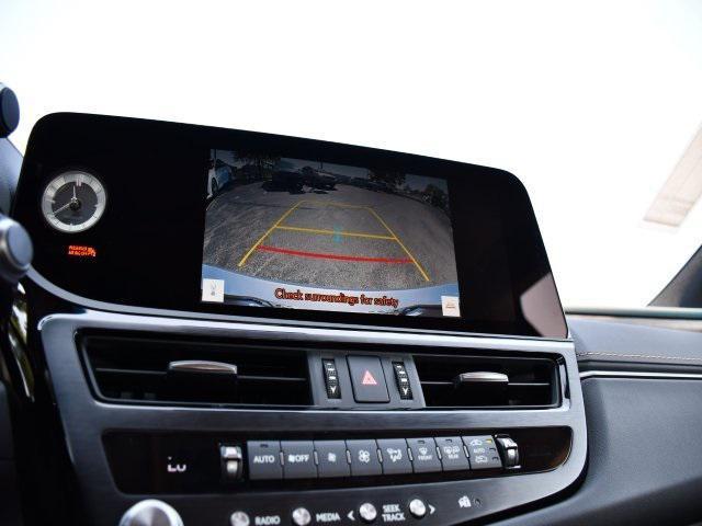 new 2025 Lexus ES 300h car, priced at $50,490