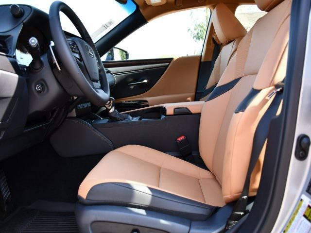 new 2025 Lexus ES 300h car, priced at $50,490