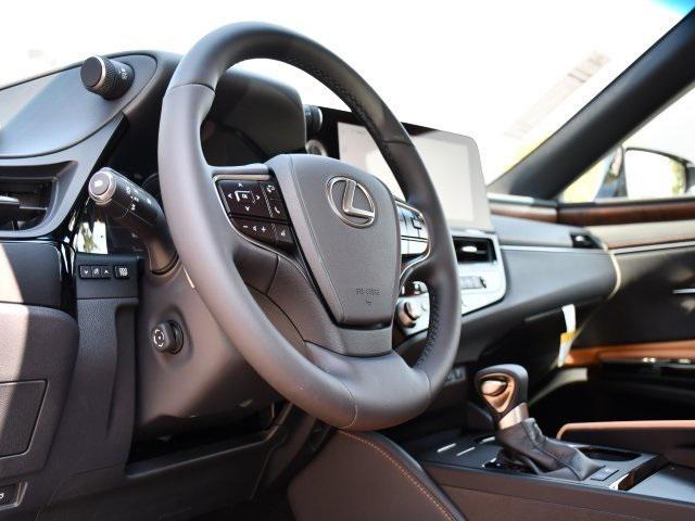 new 2025 Lexus ES 300h car, priced at $50,490