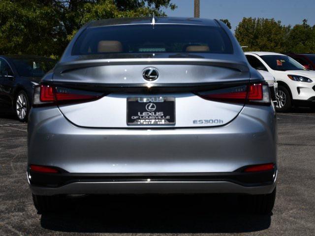 new 2025 Lexus ES 300h car, priced at $50,490