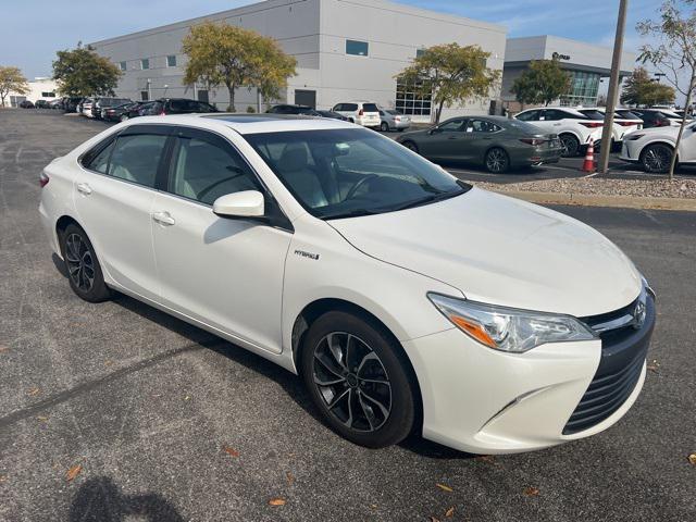 used 2015 Toyota Camry Hybrid car, priced at $14,000