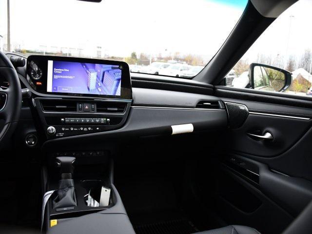 new 2025 Lexus ES 350 car, priced at $54,130