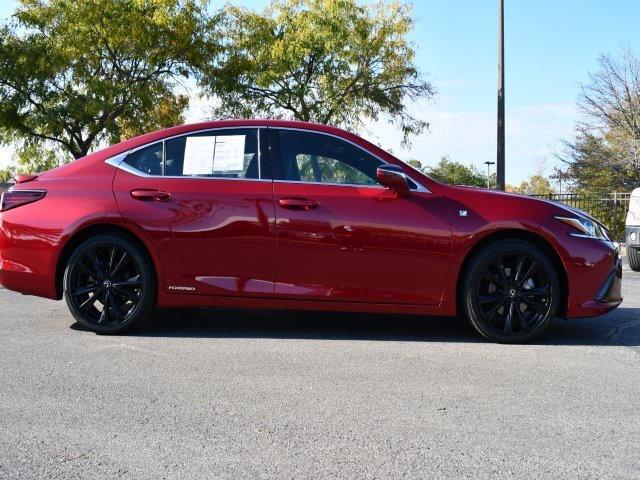 used 2022 Lexus ES 300h car, priced at $40,500