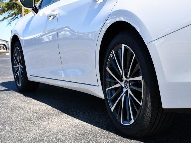 new 2025 Lexus ES 350 car, priced at $47,562
