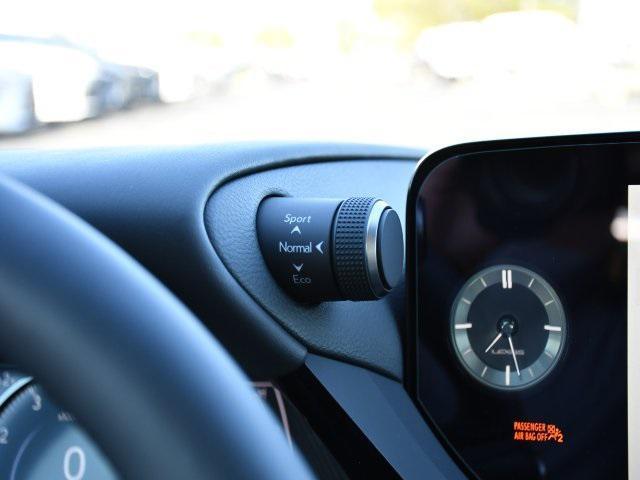 new 2025 Lexus ES 350 car, priced at $47,562