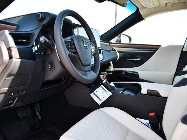 new 2025 Lexus ES 350 car, priced at $47,562
