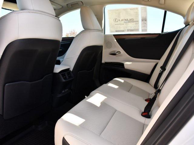 new 2025 Lexus ES 350 car, priced at $47,562