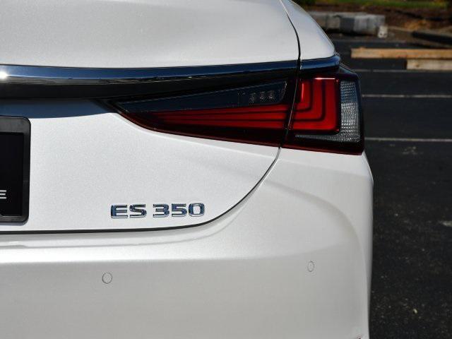 new 2025 Lexus ES 350 car, priced at $47,562