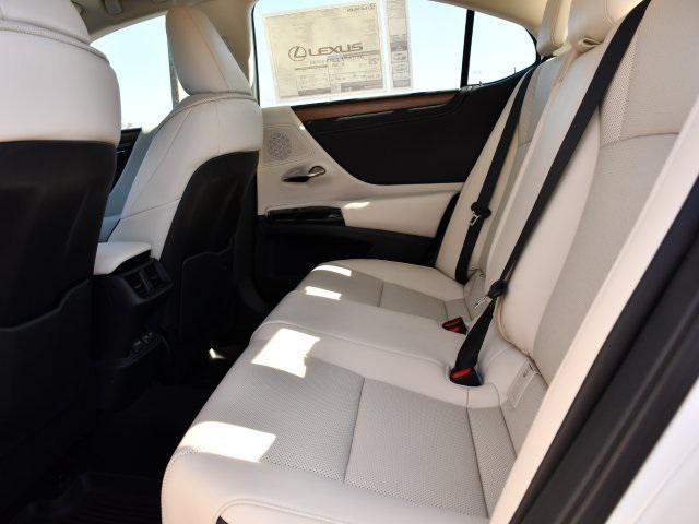 new 2025 Lexus ES 350 car, priced at $47,562