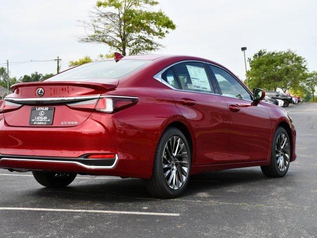 new 2025 Lexus ES 300h car, priced at $57,149