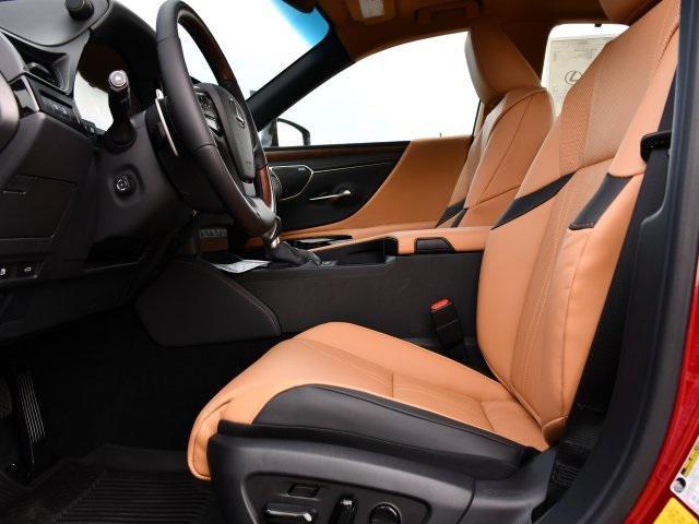 new 2025 Lexus ES 300h car, priced at $57,149