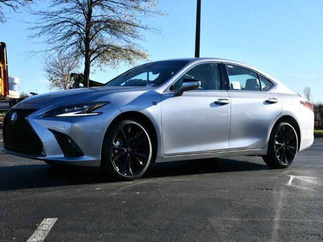 new 2025 Lexus ES 300h car, priced at $50,070