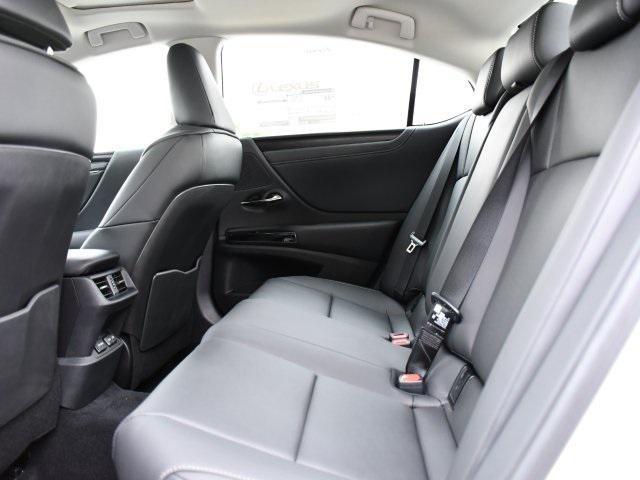 new 2025 Lexus ES 300h car, priced at $48,578