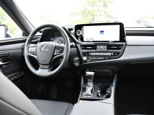 new 2025 Lexus ES 300h car, priced at $48,578