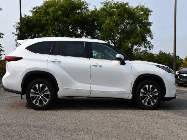 used 2022 Toyota Highlander car, priced at $35,000