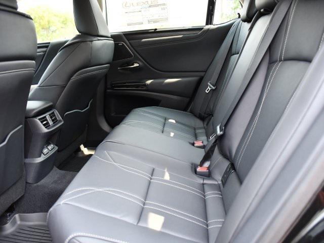 new 2025 Lexus ES 300h car, priced at $55,557