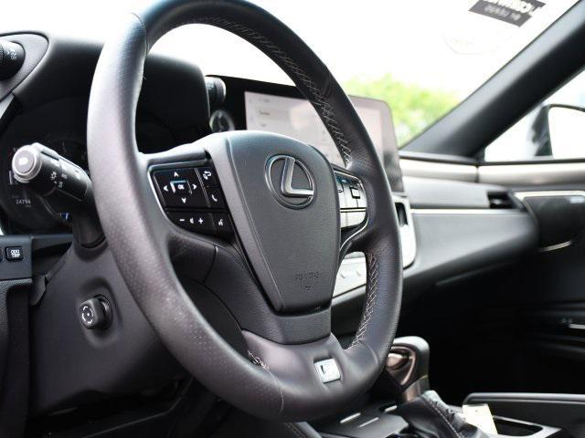 used 2023 Lexus ES 350 car, priced at $44,000
