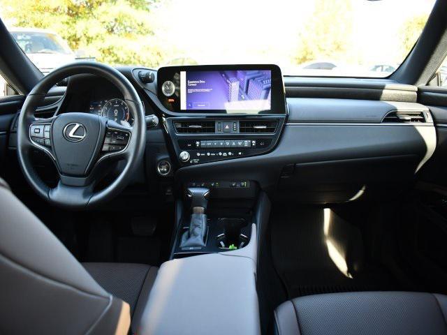 used 2023 Lexus ES 250 car, priced at $38,500