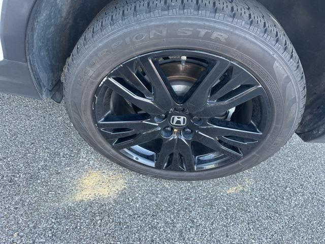 used 2021 Honda Pilot car, priced at $28,000