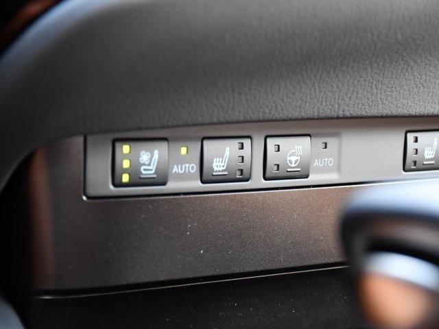 new 2025 Lexus ES 300h car, priced at $50,825