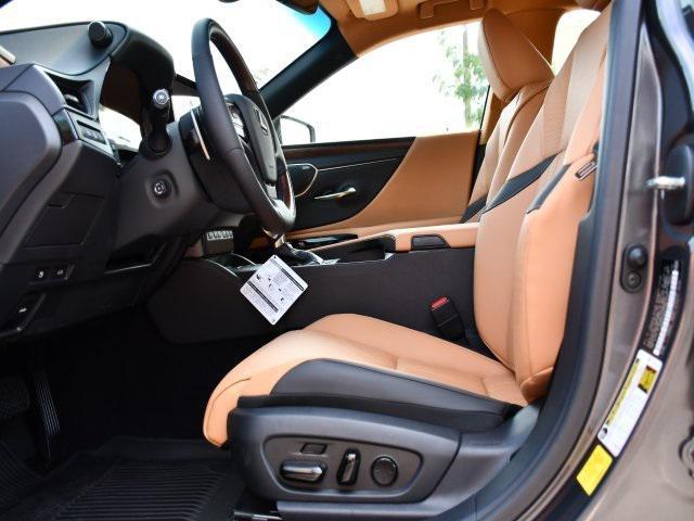 new 2025 Lexus ES 350 car, priced at $54,940