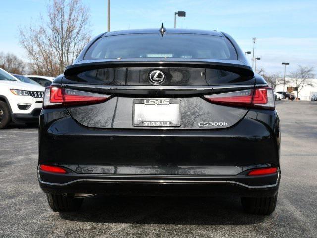 new 2025 Lexus ES 300h car, priced at $53,069