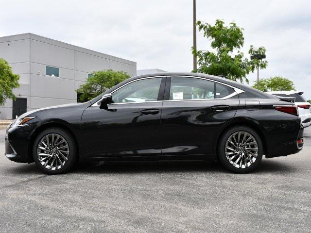 new 2025 Lexus ES 300h car, priced at $53,530