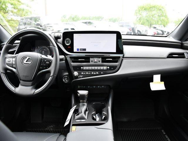 new 2025 Lexus ES 300h car, priced at $53,530