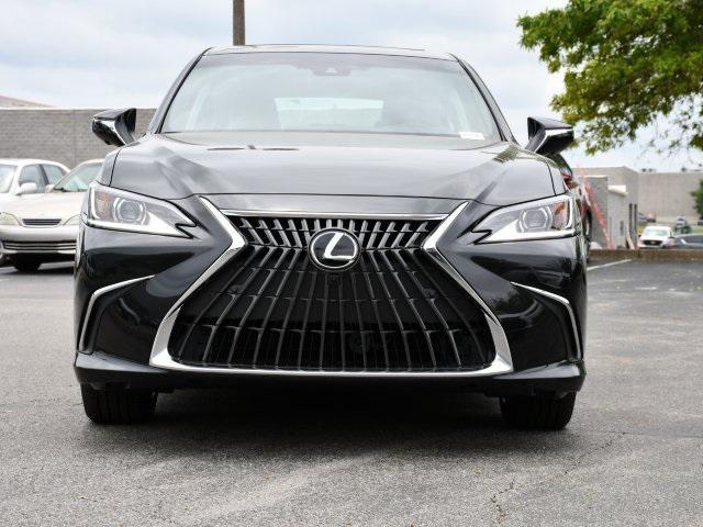 new 2025 Lexus ES 300h car, priced at $53,530