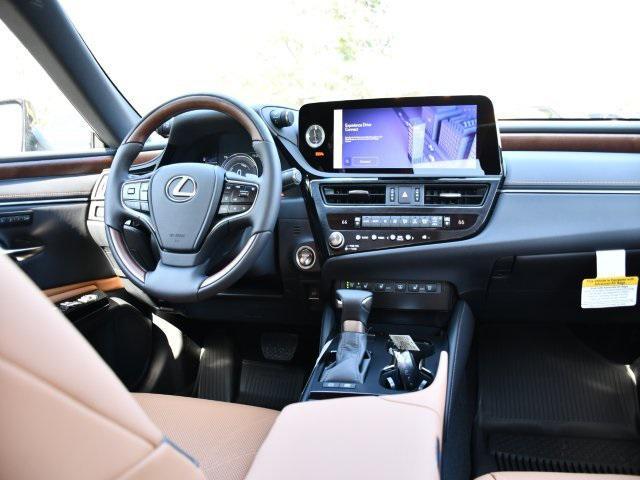 new 2025 Lexus ES 300h car, priced at $52,098