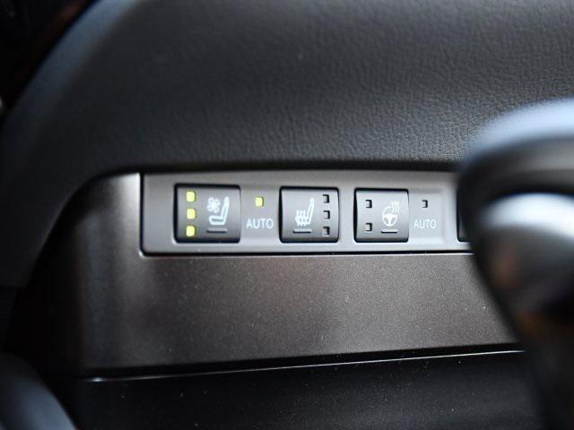 new 2025 Lexus ES 300h car, priced at $52,098