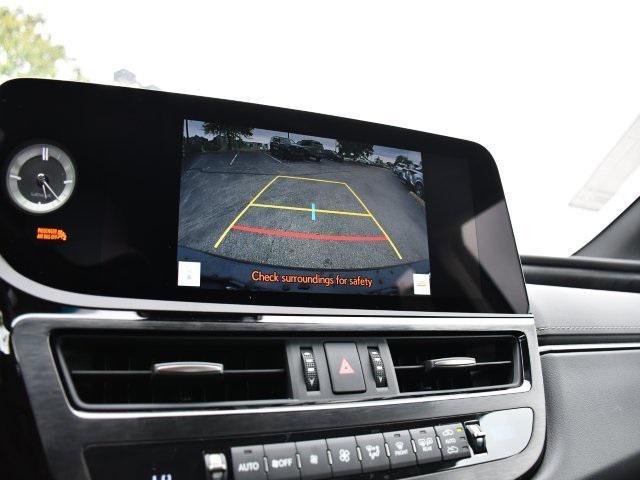 new 2025 Lexus ES 300h car, priced at $50,089