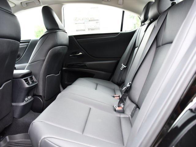 new 2025 Lexus ES 300h car, priced at $50,089